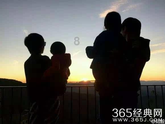 夏季纽扣裙