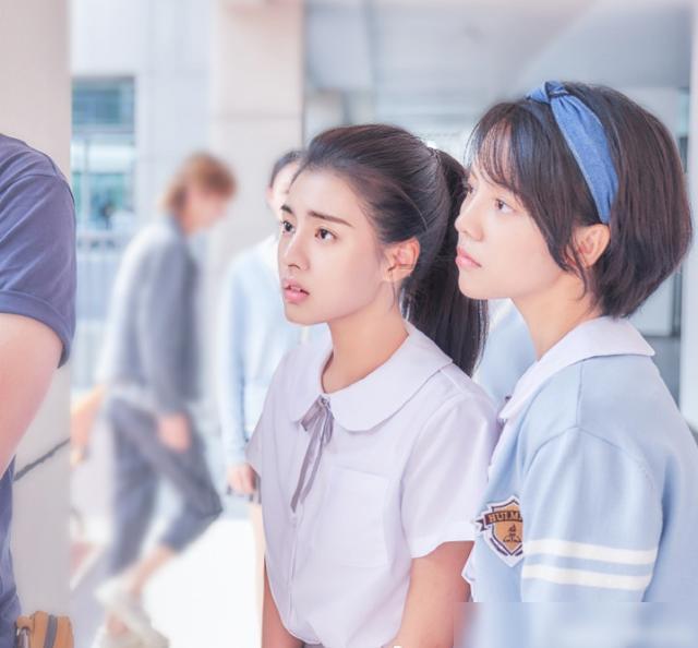 演员在演戏时表演的力度是由导演拿捏的还是有演员自己控制的？